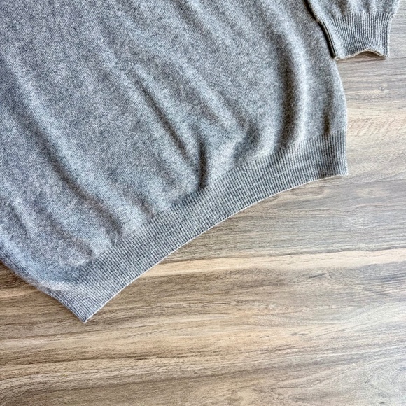 Heather Gray Crewneck Sweater Merino/Cashmere - No size or Material tag - Size M - Picture 9 of 10